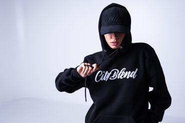 City Blend ”BLACK PUFF” HOODIE